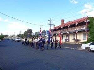 Marchers arrive at Stuart Town 23/10/2015