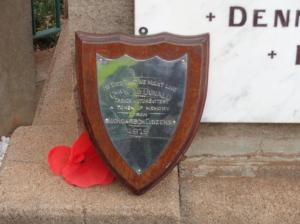 Plaque presented to Coo-ee Wilfred Ernest McDonald's amily by the citizens of Wongarbon in 1919